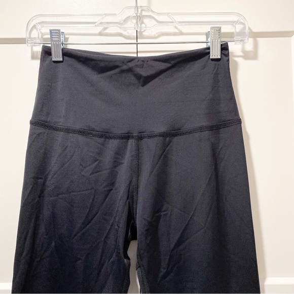 Beyond Yoga Down the Line Lace Print Leggings - Picture 3 of 9